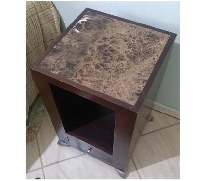 Venda Móveis - Fotos para 2 MESAS DE CABECEIRA - R$ 300,00