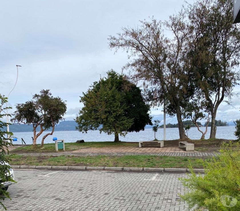 Bienes Raices Cautín Villarrica - Fotos de Vendo Hostal en Lican Ray frente a la playa
