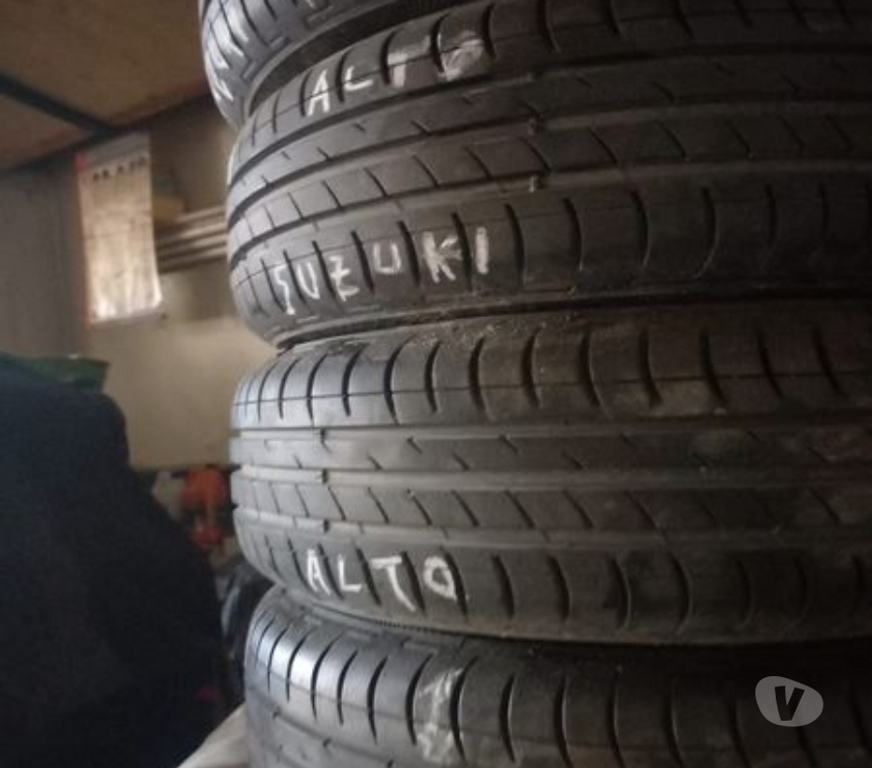Accesorios para Autos Santiago Santiago - Fotos de 4 Neumáticos 145-70-R-13 nuevos y llantas impecables Alto