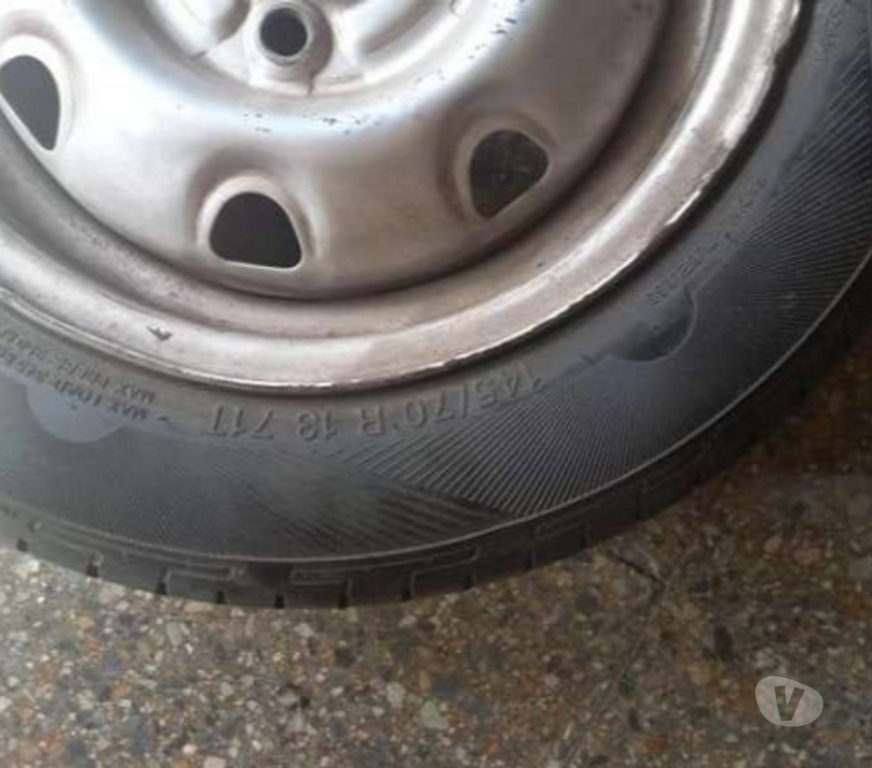 Accesorios para Autos Santiago Santiago - Fotos de 4 Neumáticos 145-70-R-13 nuevos y llantas impecables Alto