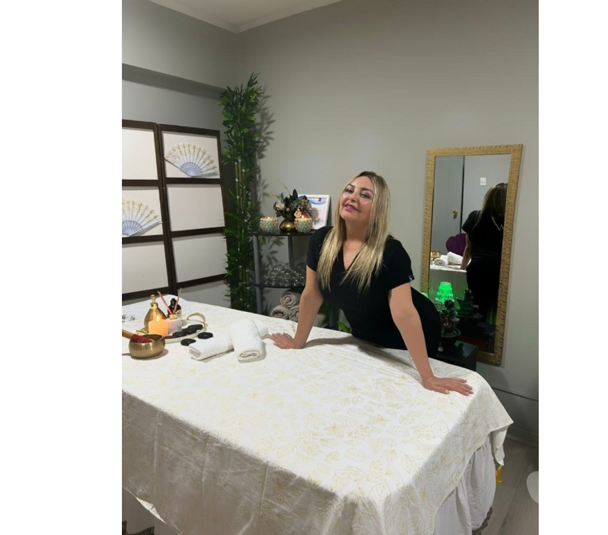 Masajes Santiago Providencia - Fotos de Terapeuta Integral y Cosmet贸loga Mejora tu salud y belleza
