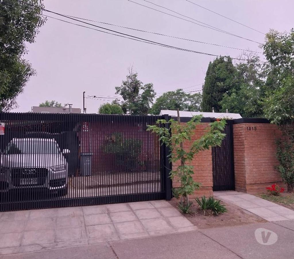 Arriendos Santiago Vitacura - Fotos de OPORTUNIDAD, casa en Barrio Residencial de Vitacura