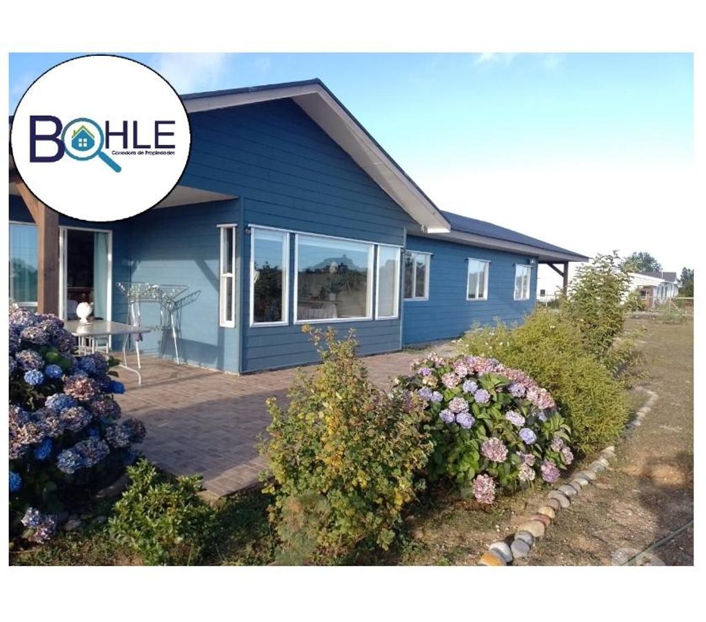 Bienes Raices Llanquihue Puerto Varas - Fotos de VENDO – Casa en terreno de 5000m2 en Parque Ivian