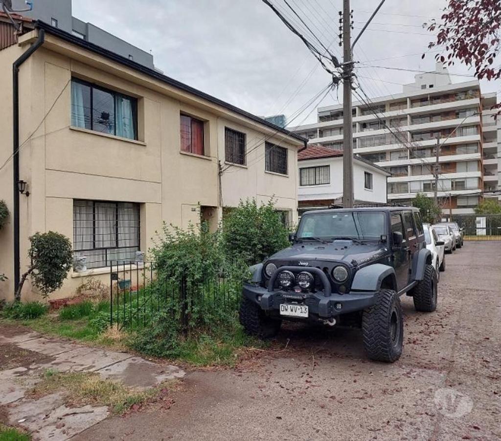 Bienes Raices Santiago Las Condes - Fotos de Las Condes, vivienda sólida.