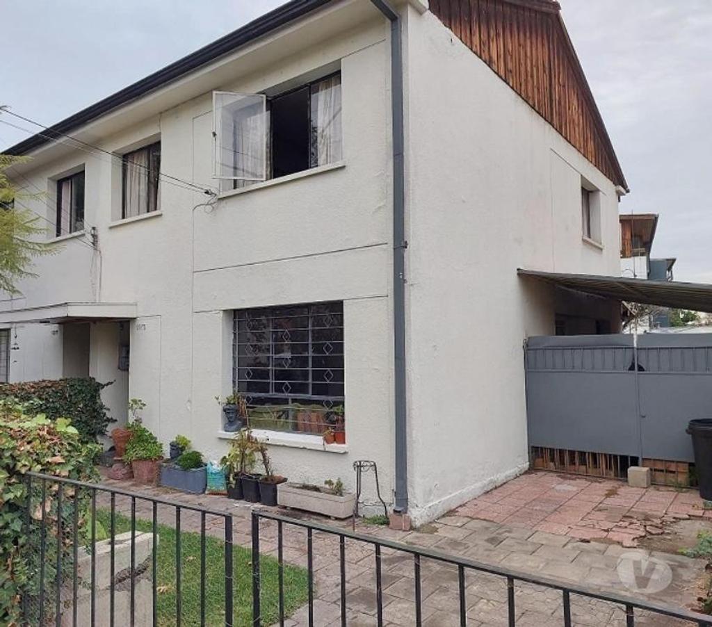 Bienes Raices Santiago Las Condes - Fotos de Las Condes, vivienda sólida.