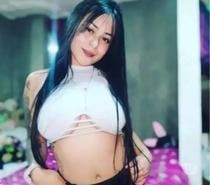 Hermosa jovencita scort