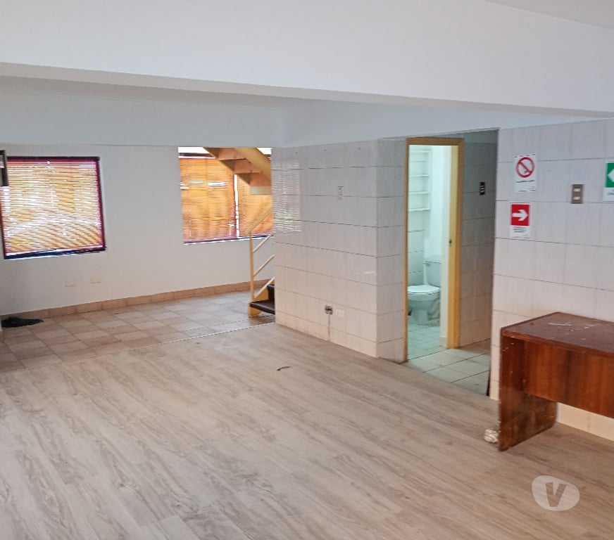 Arriendo bodegas Concepción Concepción - Fotos de Con oficinas, baños, instalaciones, estacionamiento