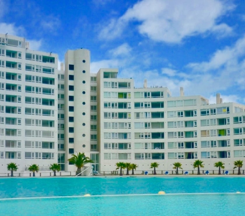 Departamento Full Amoblado en Condominio Olas BROKER