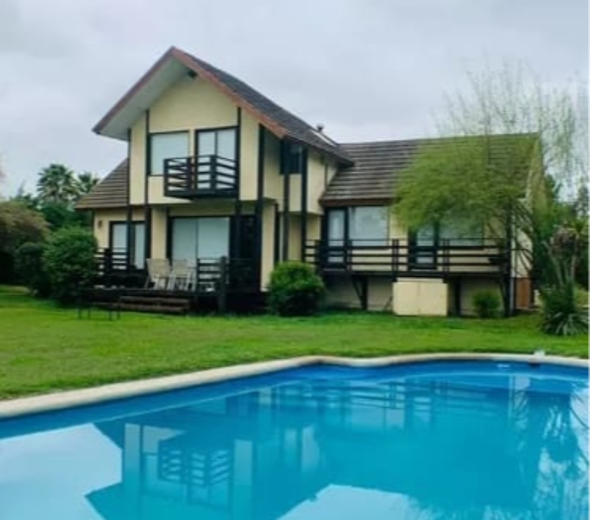 Hermosa Casa en Lago Raple