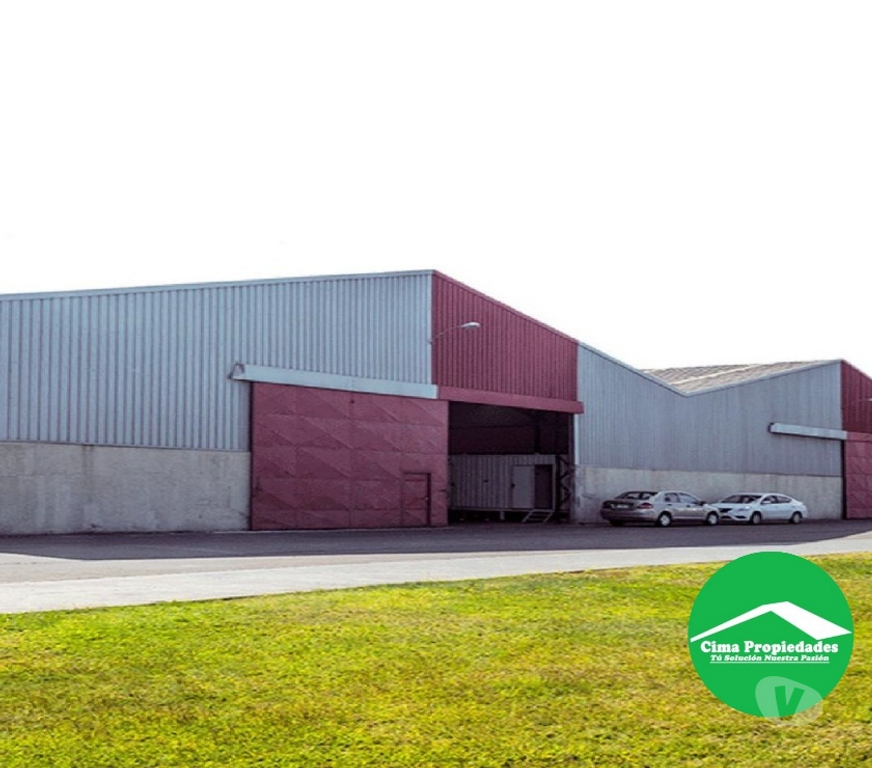 Arriendo bodegas Concepción Talcahuano - Fotos de Amplia Bodega con oficinas, baños e instalaciones.