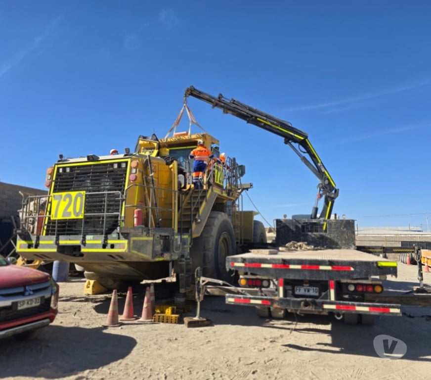 Fletes y Mudanzas - Transportes El Loa Calama - Fotos de TRASLADOS MONTAJES MANIOBRAS DE IZAJE CARGAS DESCARGA