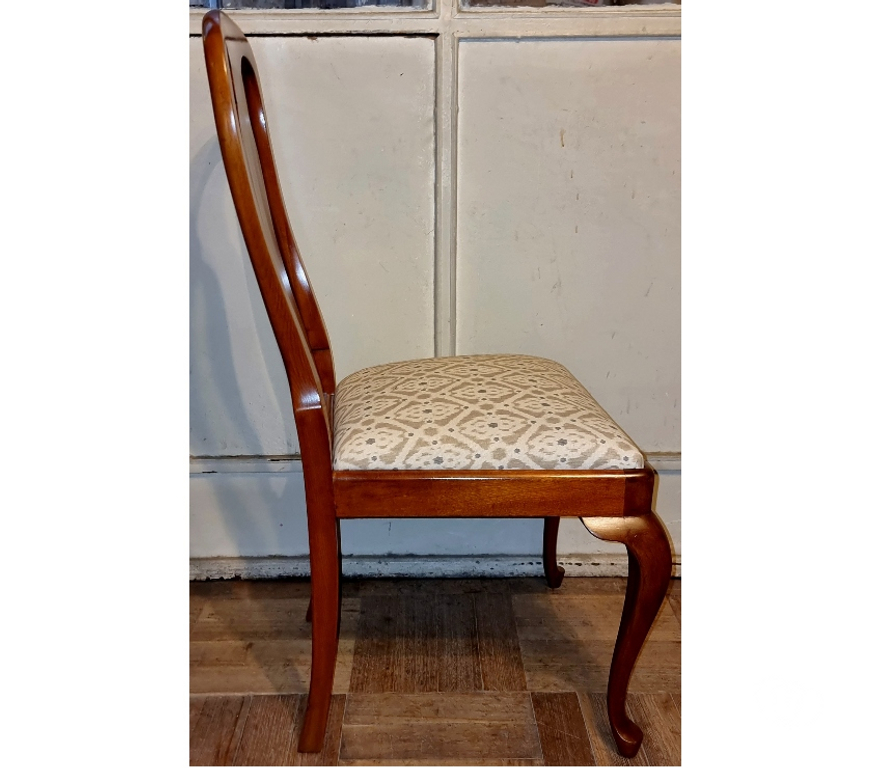 Muebles Santiago Quinta Normal - Fotos de 4 Sillas de Comedor estilo Reina Ana en madera de Lingue