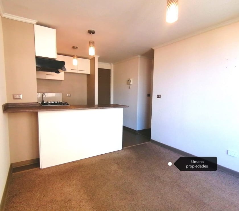 En arriendo dpto 2d 1b San Roque, locomoción a la puerta