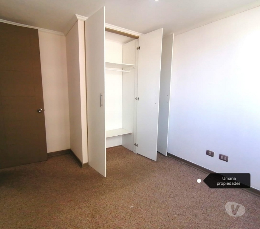 Arriendos Valparaíso Valparaíso - Fotos de En arriendo dpto 2d 1b San Roque, locomoción a la puerta