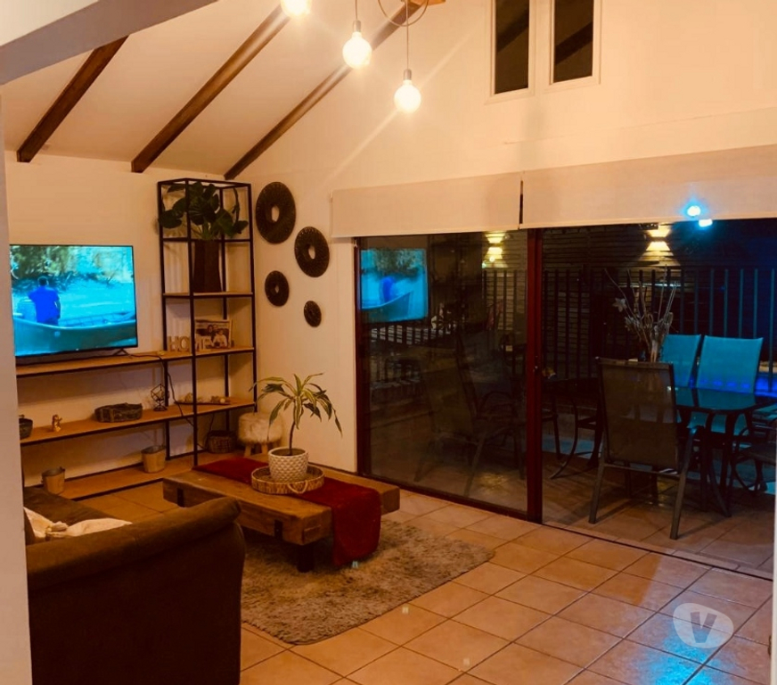 Arriendos Santiago Peñalolén - Fotos de 1.500.000 ARRIENDO casa de 2 pisos en Peñalolén.