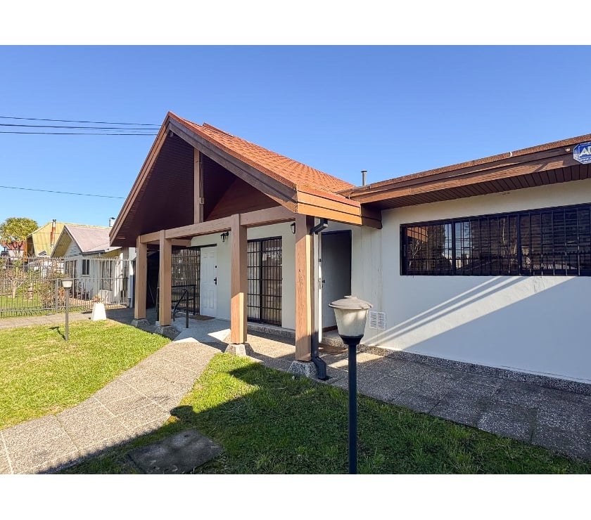 Arriendo de casa de 334M2 con 12 amplias oficinas