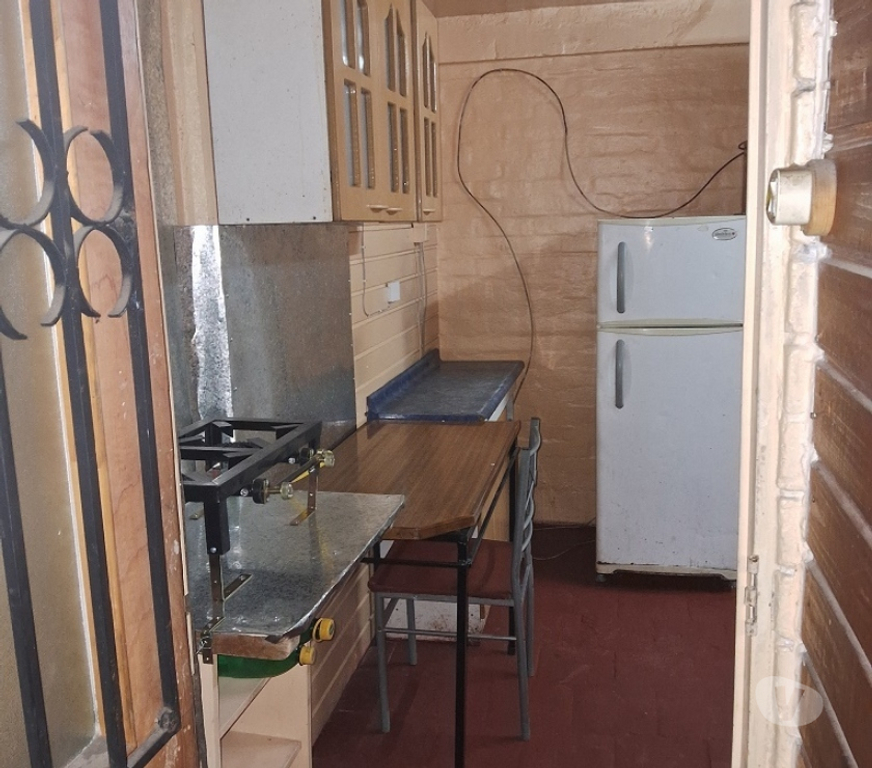 Arriendo de piezas Santiago La Florida - Fotos de PIEZA AMOBLADA SOLIDA 14 VICUÑA 3C DEL METRO