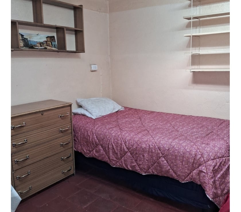 Arriendo de Piezas La Florida Santiago - Fotos de PIEZA AMOBLADA 14 VICUÑA 3C DEL METRO WC PRIVADO