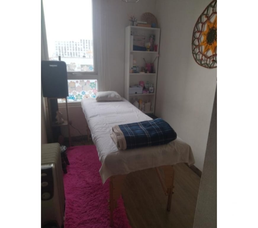 Masajes Santiago Santiago - Fotos de Masoterapeuta $25.000 Podologia y otros $15.000