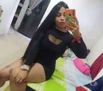 Joven ardiente scort