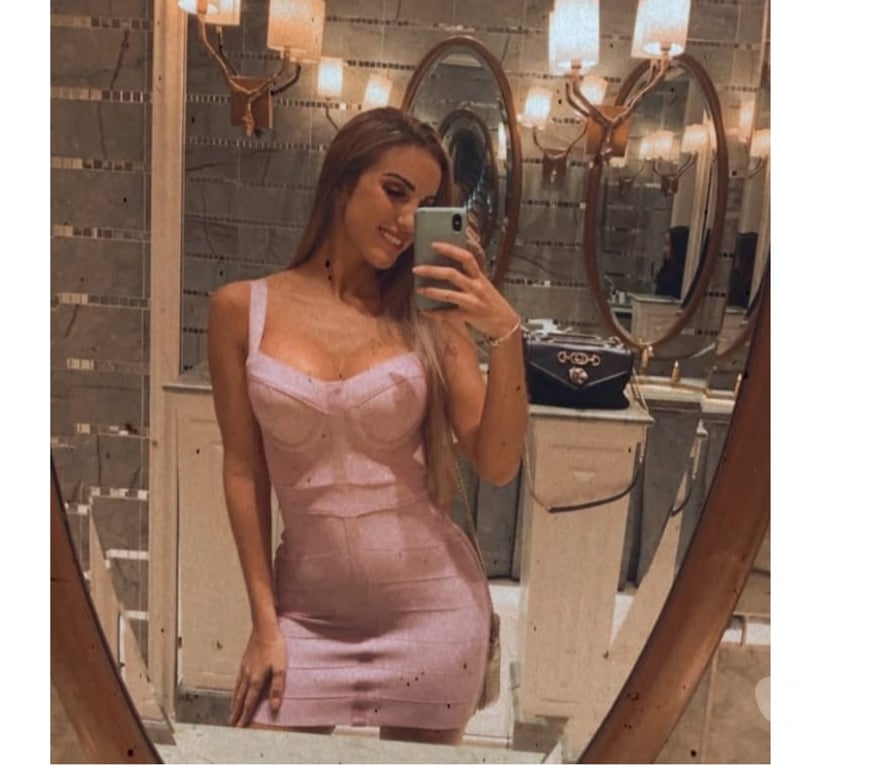 Escort Santiago Lo Barnechea - Fotos de Sara Bella y Sensual Masajitos