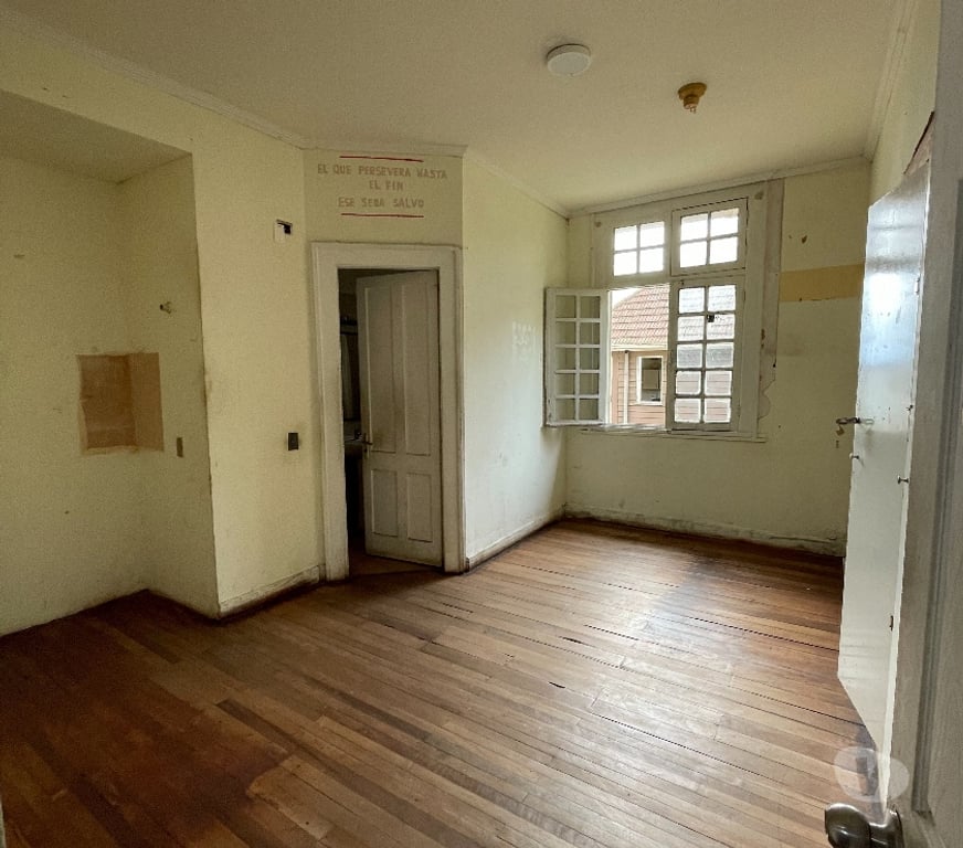 Bienes Raices Valparaíso Viña del Mar - Fotos de VENDO HERMOSA CASA COMERCIAL AGUA SANTA, VIÑA