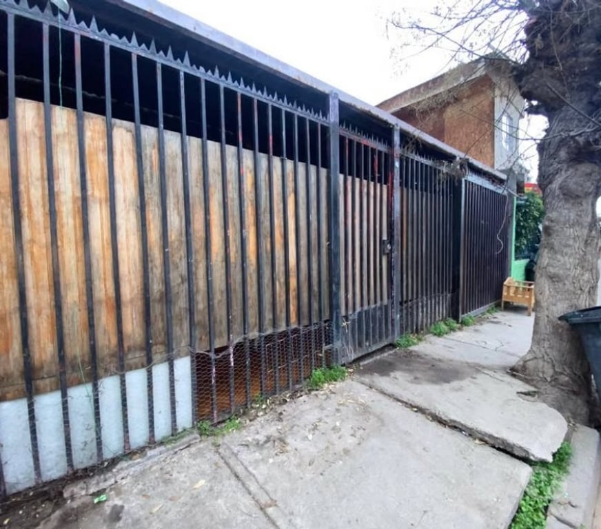 Bienes Raices Santiago Renca - Fotos de CASA 3D+1B+1ES RENCA