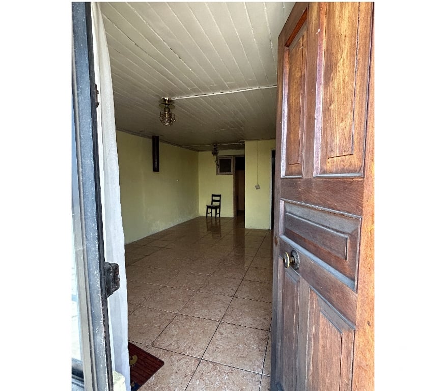 Bienes Raices Cautín Temuco - Fotos de Casa 2D 1B en Temuco, sector Pueblo Nuevo. Villa Alonso de E
