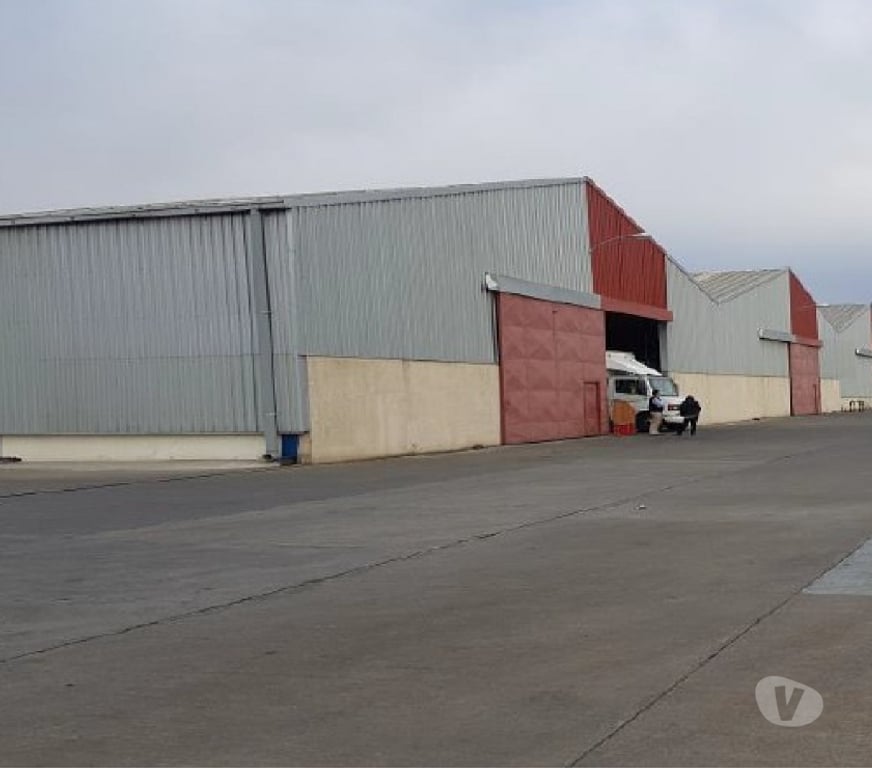 Arriendo bodegas Concepción Talcahuano - Fotos de Amplia Bodega con completas instalaciones, sector 4 Esquinas