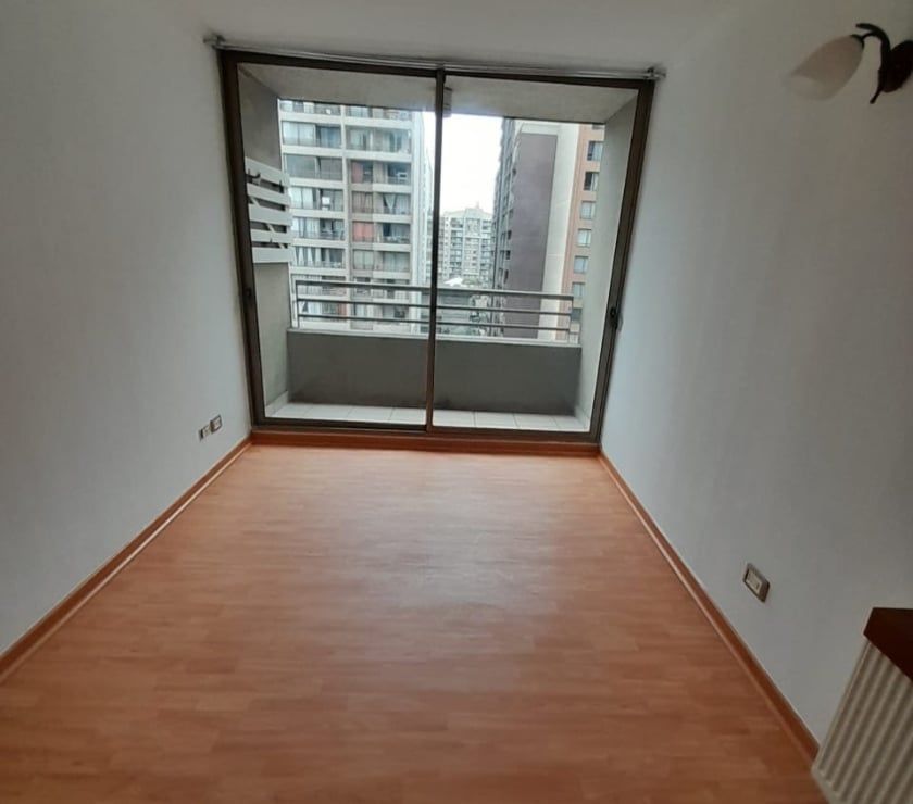 400.000 ARRIENDO Depto 2 dorm. 45m2 Metro Santa Isabel.
