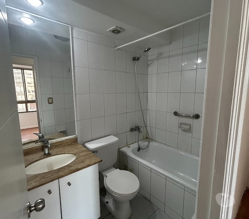 Arriendos Santiago Santiago - Fotos de 400.000 ARRIENDO Depto 2 dorm. 45m2 Metro Santa Isabel.
