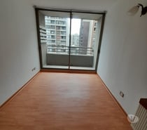 Fotos de 400.000 ARRIENDO Depto 2 dorm. 45m2 Metro Santa Isabel.