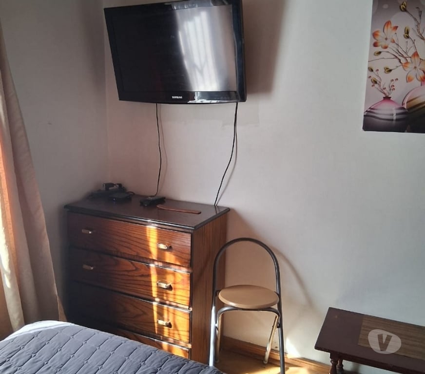 Arriendo de piezas Valparaíso Viña del Mar - Fotos de Habitación Amueblada Miraflores - Gastos Comunes Incluidos