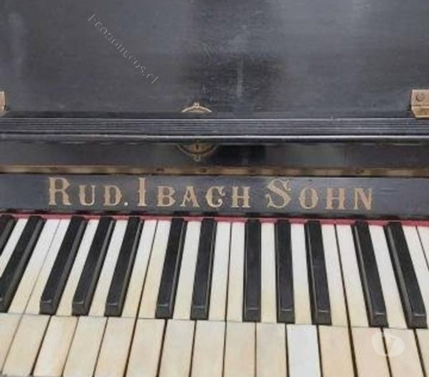 Instrumentos Musicales Santiago Las Condes - Fotos de Piano Antiguo de 1897 impecable afinado sin detalles sonando