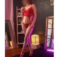 Hola, soy Luna, masajista erotica