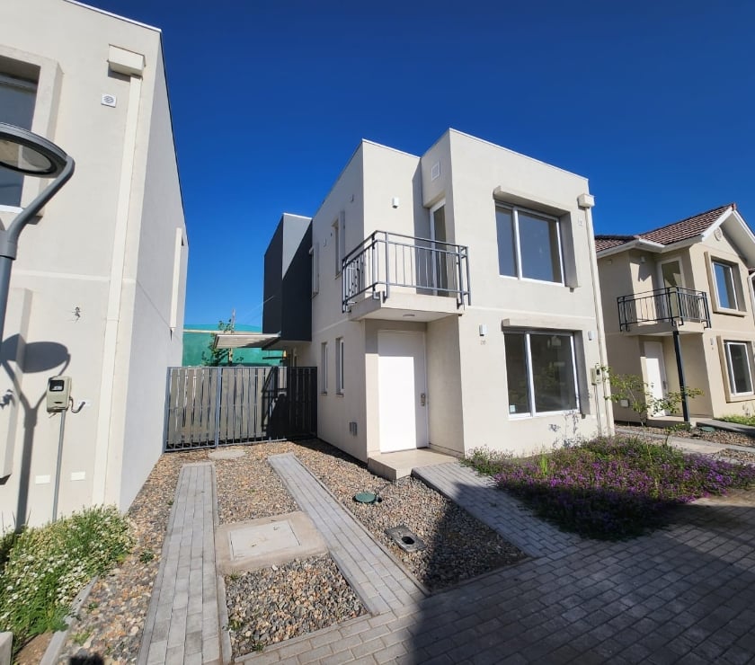 Se Arrienda Casa En Condominio La Foresta En Talagante