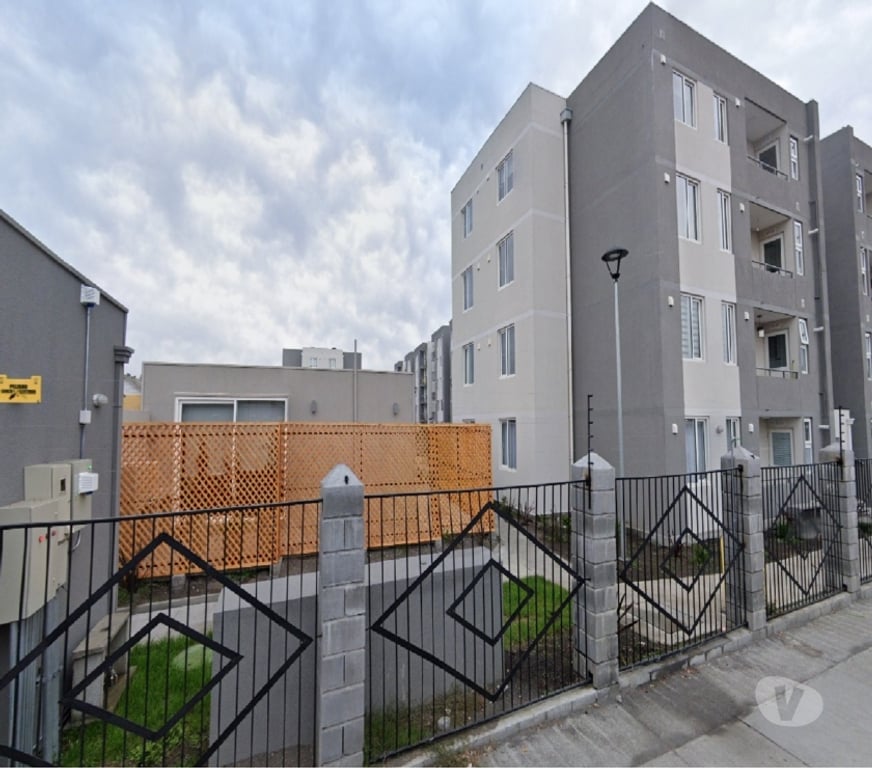 Bienes Raices Concepción Chiguayante - Fotos de Como Nuevo, con balcón, piscina y estacionamiento.