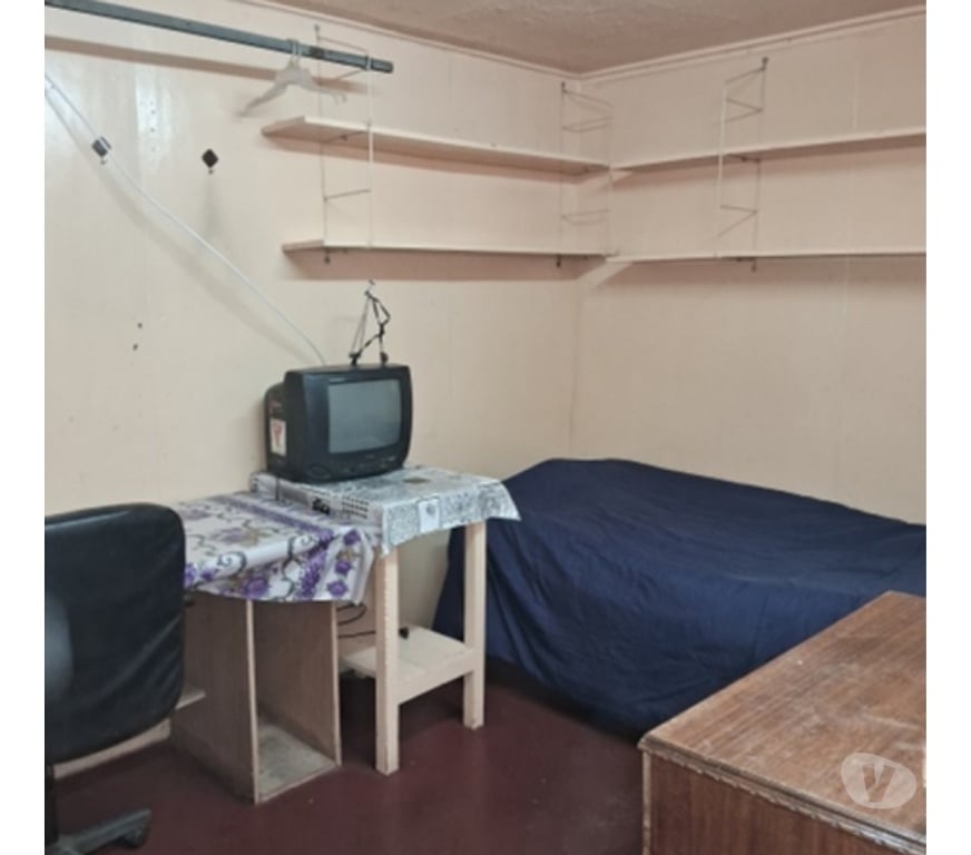 Arriendo de piezas Santiago La Florida - Fotos de PIEZA AMOBLADA WC PRIVADO MALL VESPUCIO HOSPITAL LF