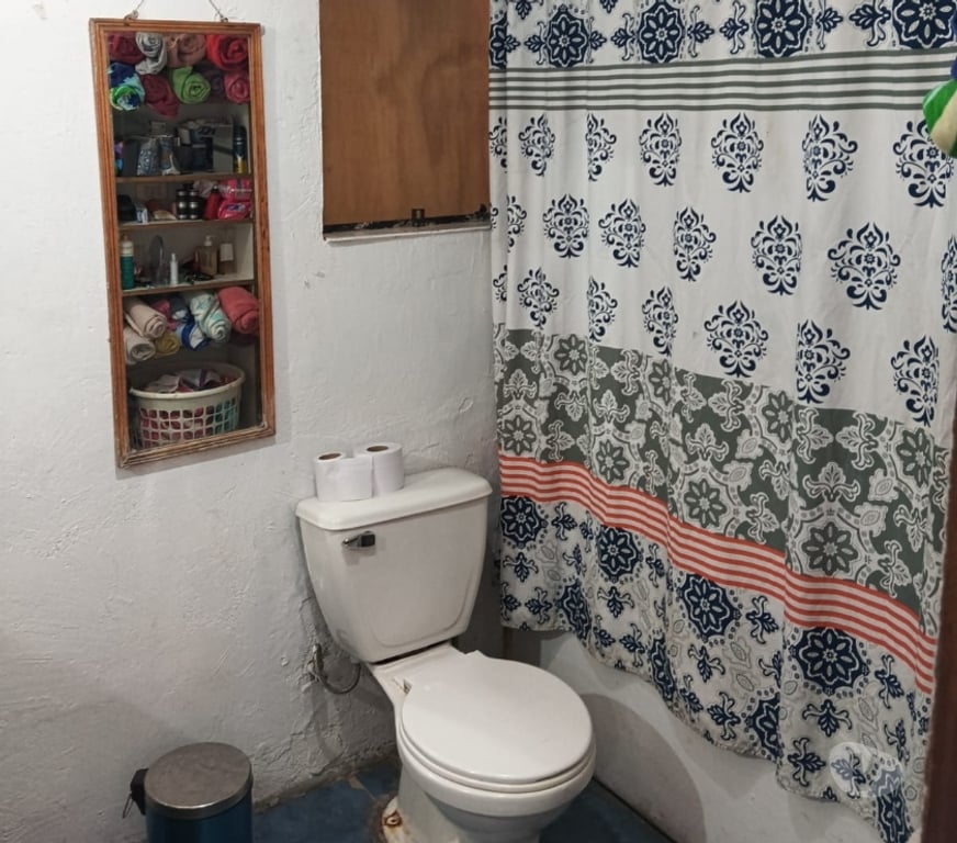 Bienes Raices Curicó Curicó - Fotos de CASA 4D+2B+1ES CURICO