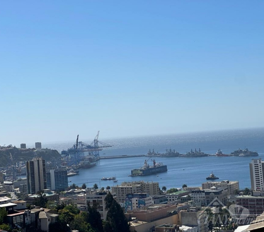 Bienes Raices Valparaíso Valparaíso - Fotos de VENDO CASA PARA RECONSTRUIR CERRO MARIPOSA VALPARAISO