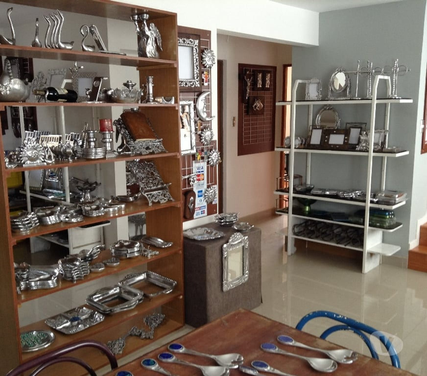 Bienes Raices Santiago Peñalolén - Fotos de Casa con Patente Comercial en Venta