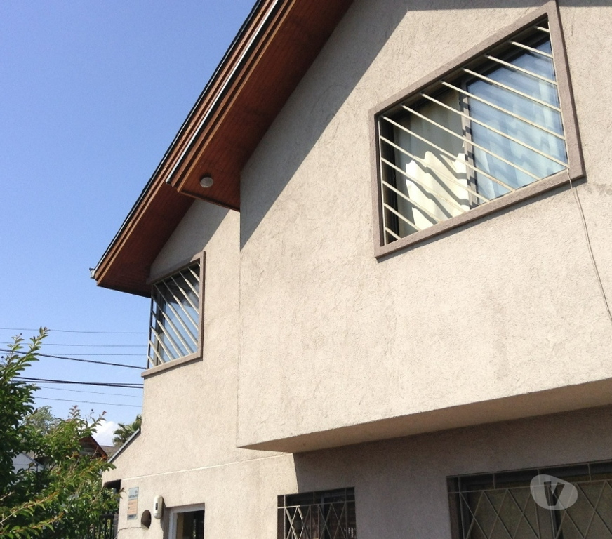 Bienes Raices Santiago Peñalolén - Fotos de Casa con Patente Comercial en Venta