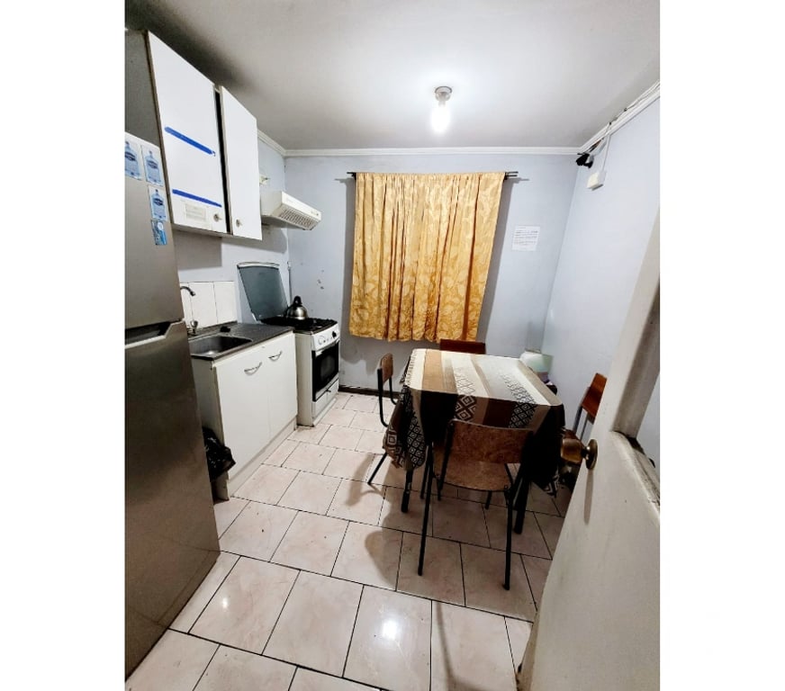 Arriendo de piezas Iquique Iquique - Fotos de Pieza Amoblada material sólido