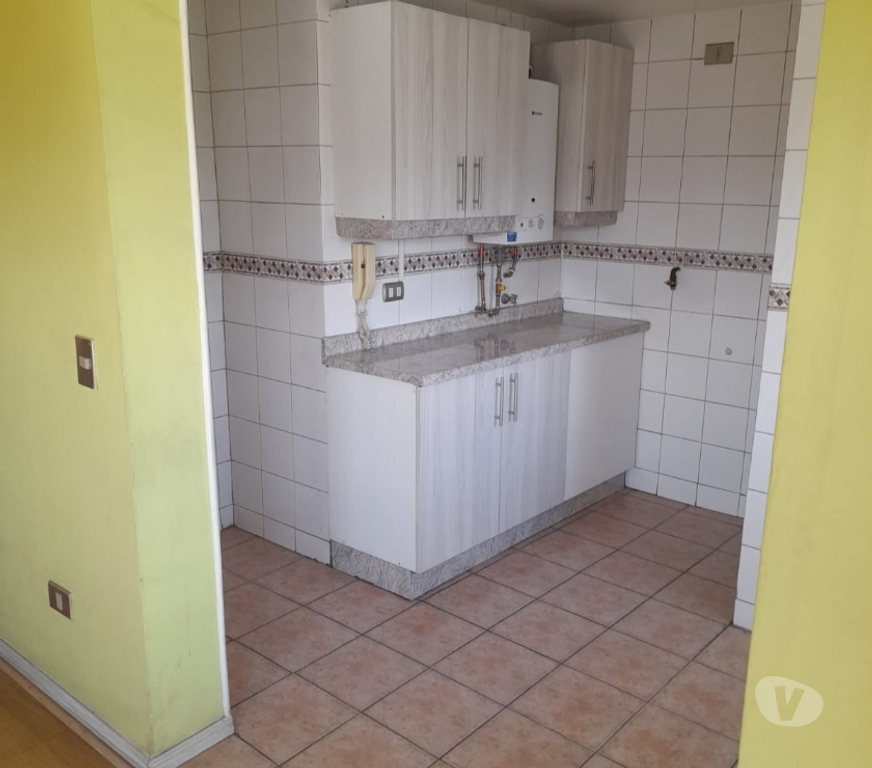 Arriendos Santiago Santiago - Fotos de $ 350.000 ARRIENDO depto 2 dorm. Metro Toesca.