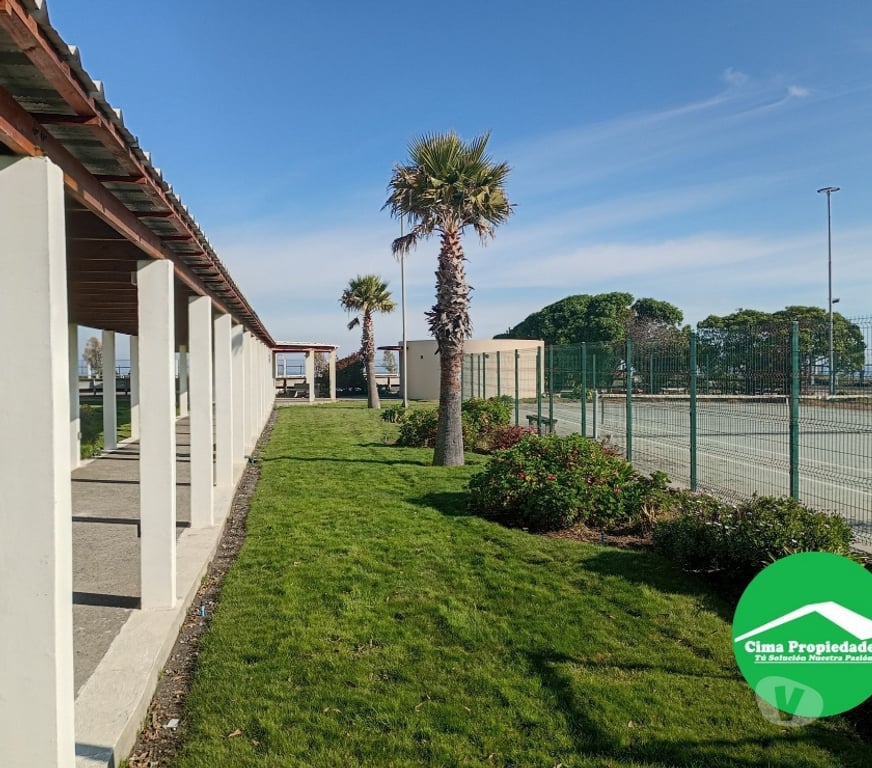 Bienes Raices Concepción San Pedro de la Paz - Fotos de Gran Equipamiento, Laguna, canchas futbol, tenis