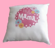 Cojines rellenos con algodon sintetico y funda estampada