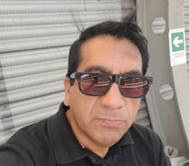 Busco activo dotado