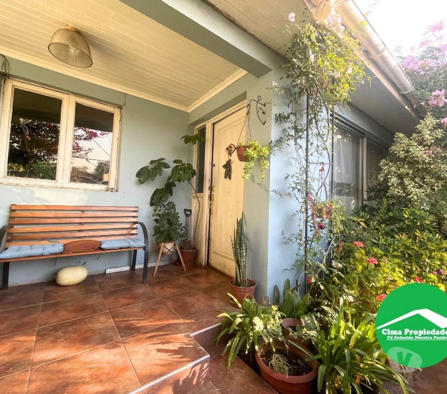 Bienes Raices Santiago La Reina - Fotos de ¡CON BONO PIE y PIE EN CUOTAS! Casa Esquina Villa La Reina