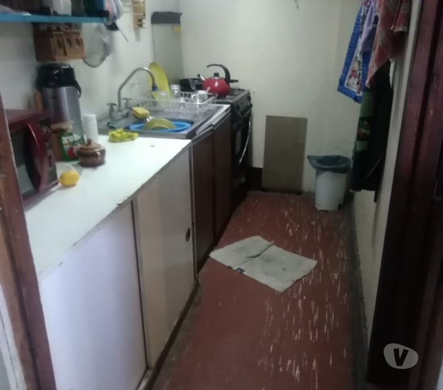 Bienes Raices Santiago La Florida - Fotos de Casa con buenos accesos de colegio, comerciales y de salud
