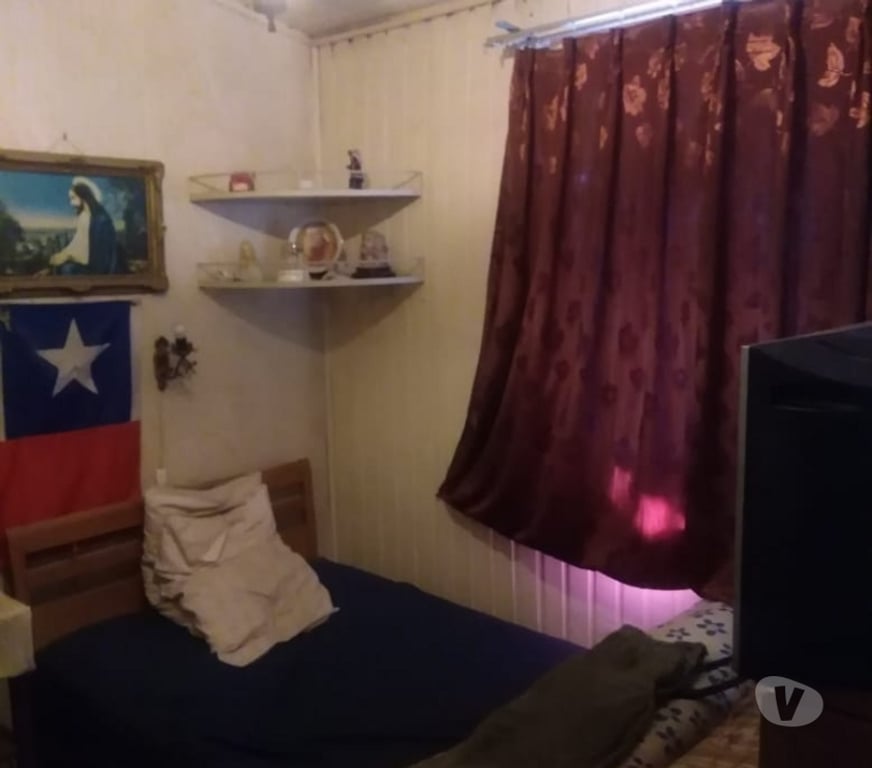 Bienes Raices Santiago La Florida - Fotos de Casa con buenos accesos de colegio, comerciales y de salud